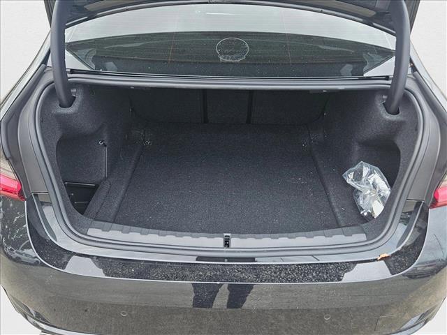 Photo of 2023 Black Sapphire Metallic BMW 330