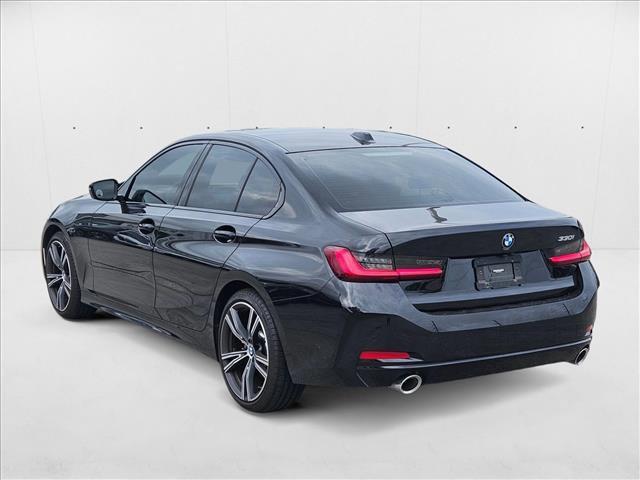 Photo of 2023 Black Sapphire Metallic BMW 330