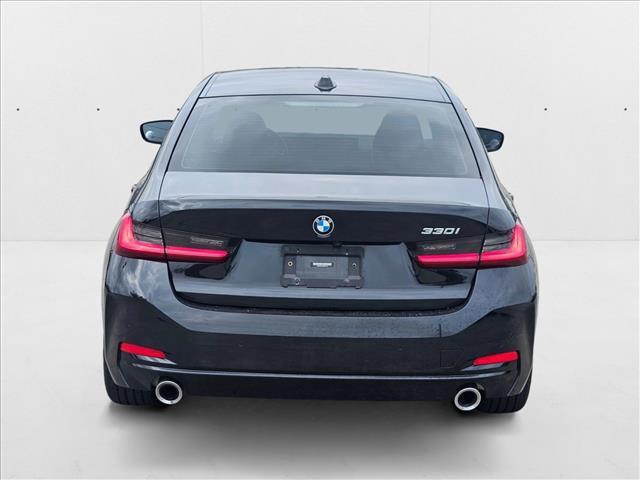 Photo of 2023 Black Sapphire Metallic BMW 330