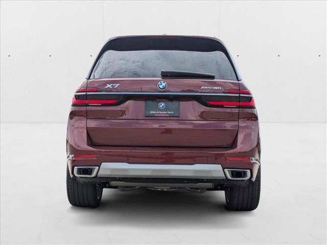 Photo of 2026 Aventurin Red Metallic BMW X7