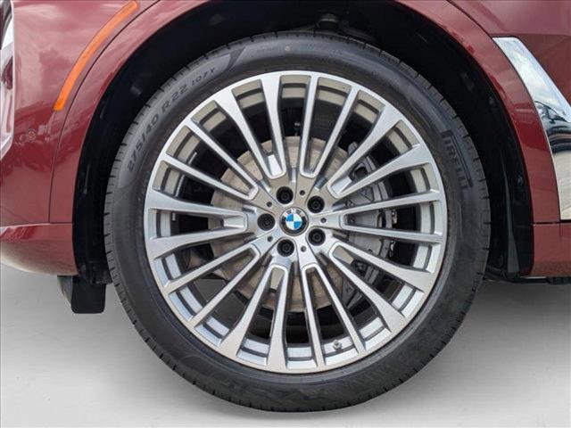 Photo of 2026 Aventurin Red Metallic BMW X7