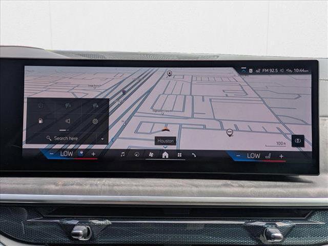 Photo of 2026 Aventurin Red Metallic BMW X7