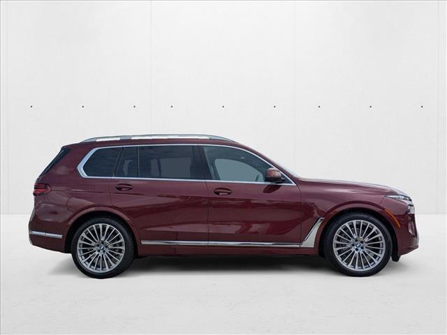 Photo of 2026 Aventurin Red Metallic BMW X7
