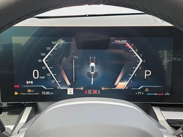 Photo of 2025 Alpine White BMW 530
