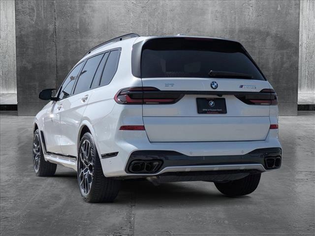 Photo of 2026 Mineral White Metallic BMW X7