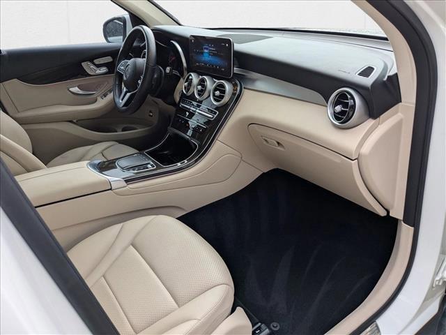 Photo of 2021 Polar White Mercedes-Benz GLC 300