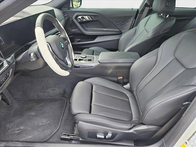 Photo of 2023 Alpine White BMW 230