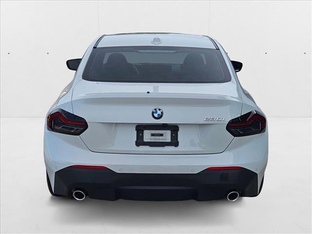 Photo of 2023 Alpine White BMW 230