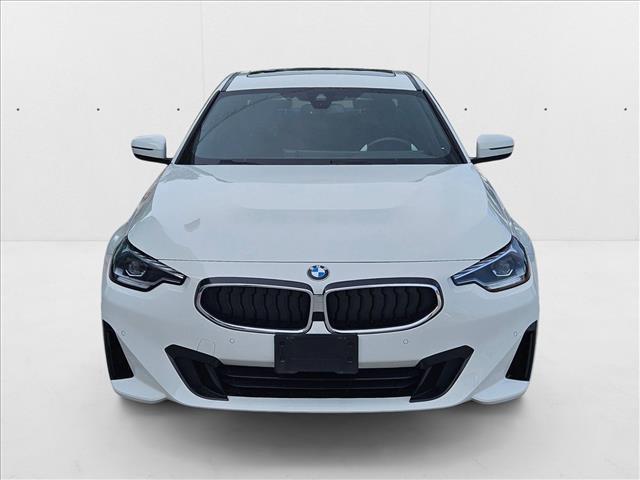 Photo of 2023 Alpine White BMW 230