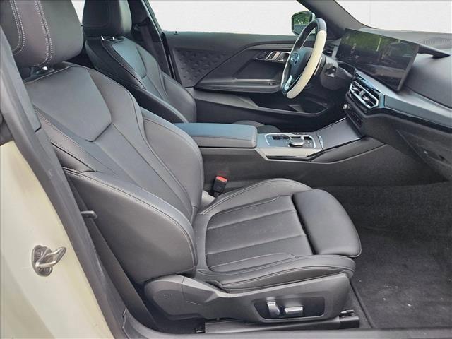 Photo of 2023 Alpine White BMW 230