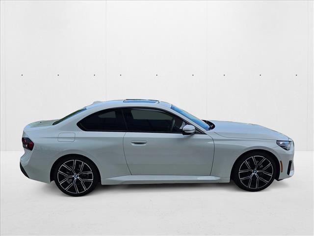 Photo of 2023 Alpine White BMW 230
