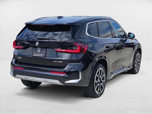 Photo of 2025 Black Sapphire Metallic BMW X1