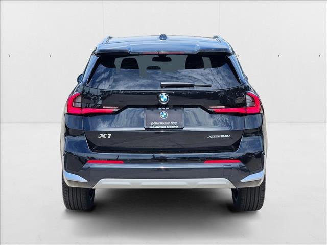 Photo of 2025 Black Sapphire Metallic BMW X1
