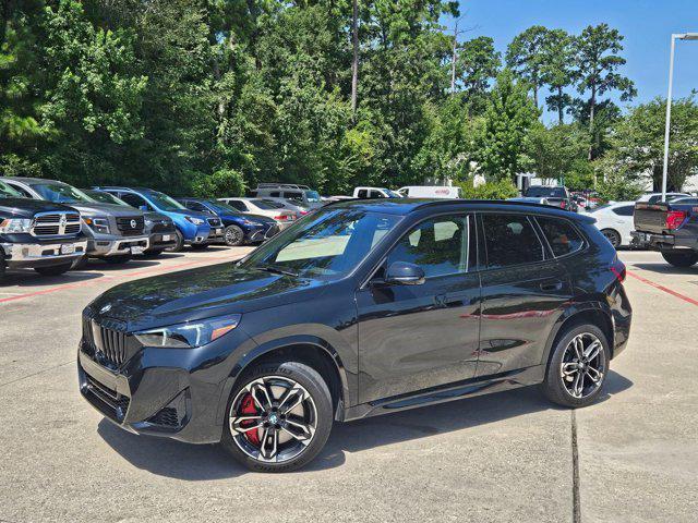 Photo of 2025 Black Sapphire Metallic BMW X1