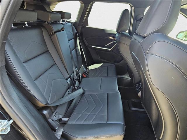 Photo of 2025 Black Sapphire Metallic BMW X1