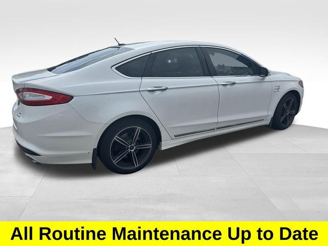 Photo of 2016 White Ford Fusion