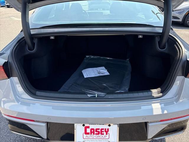 Photo of 2025 Gray Kia K5
