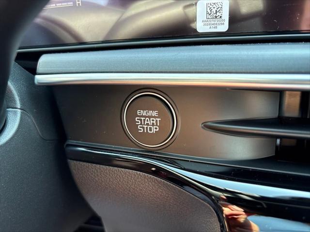 Photo of 2025 Gray Kia K5