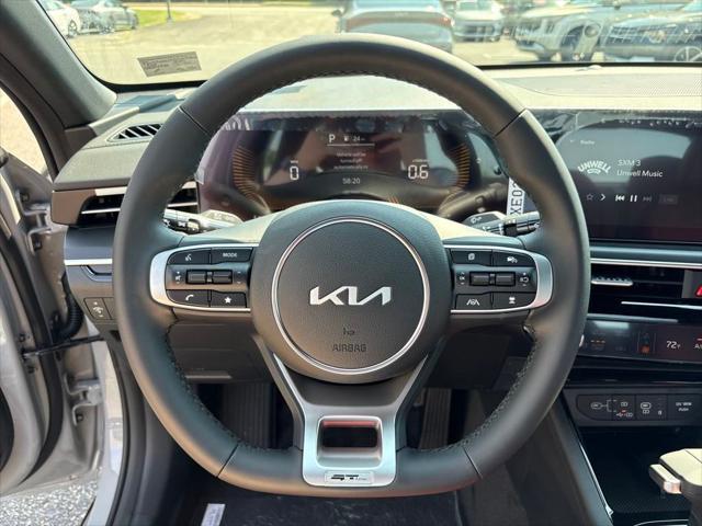 Photo of 2025 Gray Kia K5