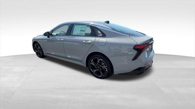 Photo of 2025 Gray Kia K5