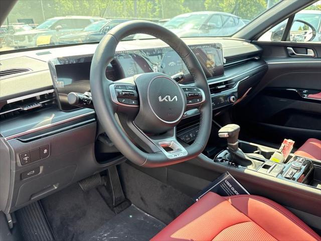 Photo of 2025 Gray Kia K5