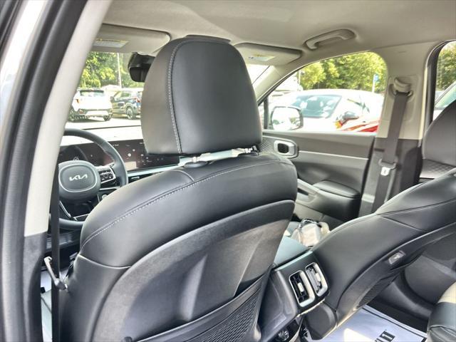 Photo of 2025 Steel Kia Sorento Hybrid