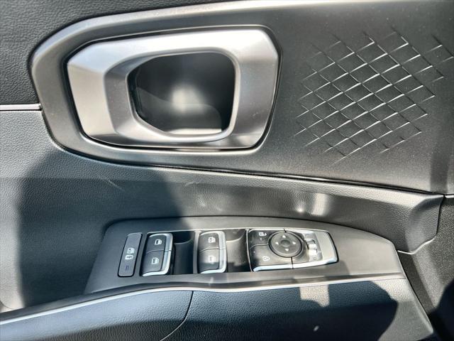 Photo of 2025 Steel Kia Sorento Hybrid