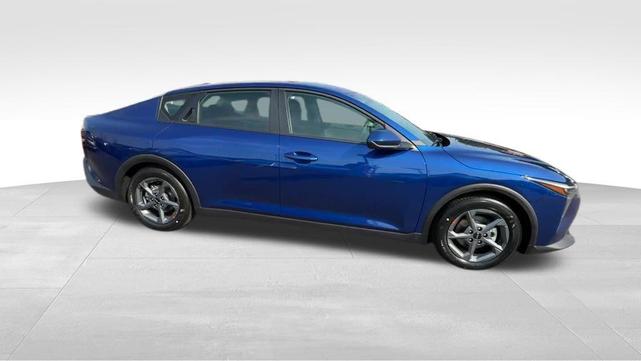 Photo of 2025 Blue Kia K4