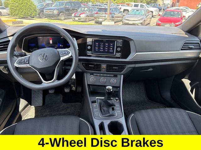 Photo of 2022 Pyrite Silver Metallic Volkswagen Jetta