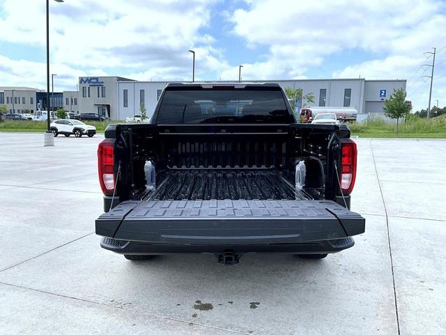 Photo of 2024 Onyx Black GMC Sierra 1500
