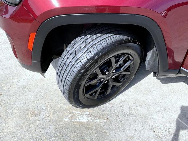 Photo of 2024 Velvet Red Pearlcoat Jeep Grand Cherokee