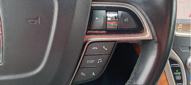 Photo of 2019 Blue Diamond Metallic Lincoln Nautilus