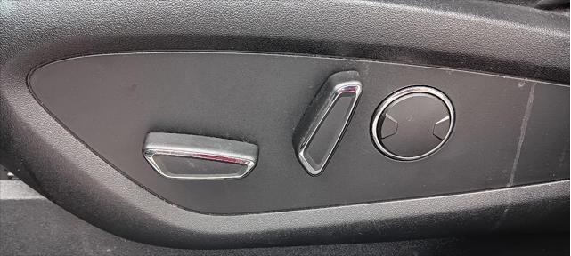 Photo of 2019 Blue Diamond Metallic Lincoln Nautilus