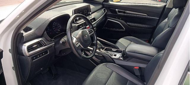 Photo of 2020 Snow White Pearl Kia Telluride