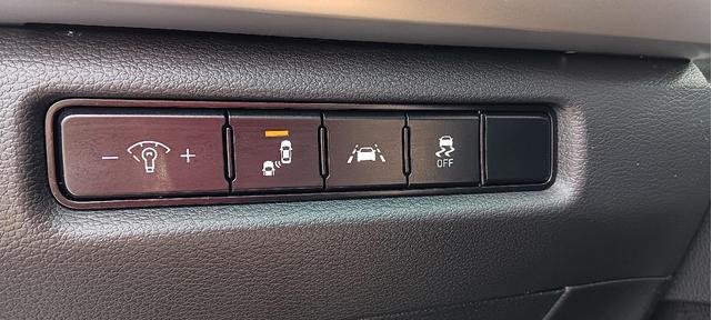 Photo of 2020 Snow White Pearl Kia Telluride