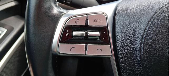 Photo of 2020 Snow White Pearl Kia Telluride