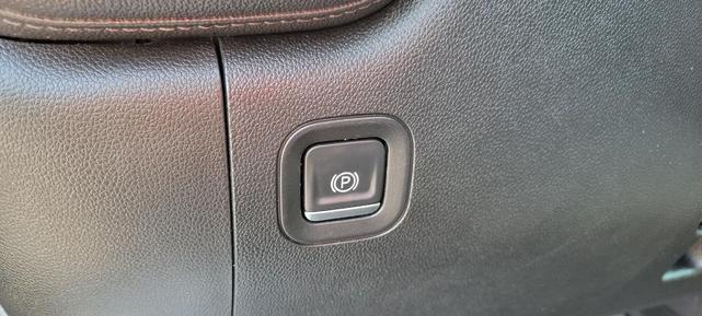 Photo of 2019 Silver Ice Metallic Chevrolet Silverado 1500