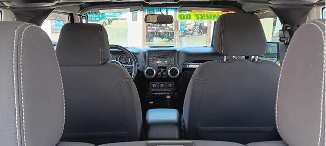 Photo of 2014 Black Clearcoat Jeep Wrangler