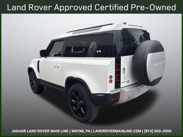Photo of 2023 Fuji_White Land Rover Defender