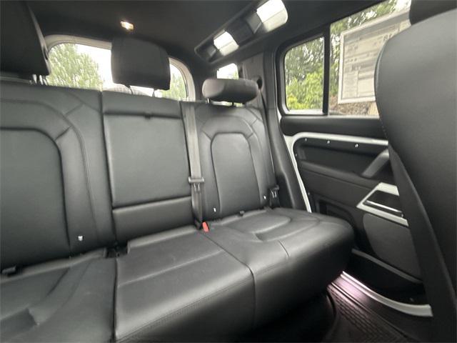 Photo of 2024 Fuji White Land Rover Defender