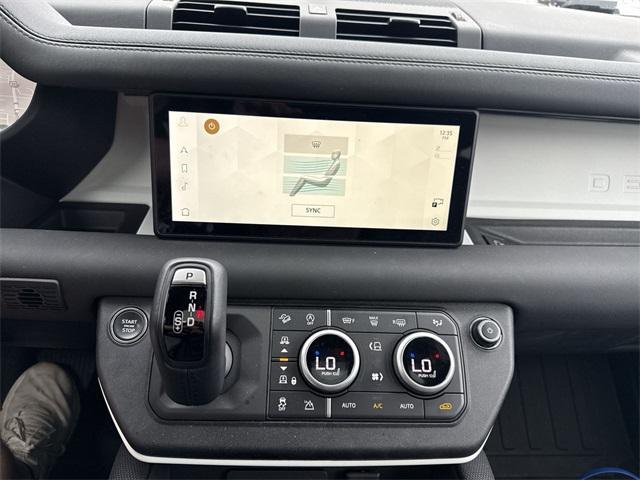 Photo of 2024 Fuji White Land Rover Defender