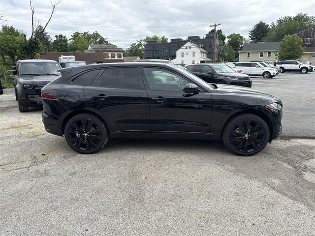 Photo of 2026 SANTORINI BLACK Jaguar F-PACE