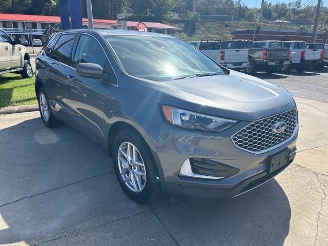 Photo of 2023 Carbonized Gray Metallic Ford Edge
