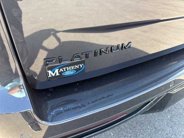 Photo of 2025 Dark Matter Gray Metallic Ford Expedition
