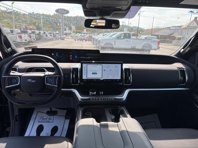 Photo of 2025 Dark Matter Gray Metallic Ford Expedition