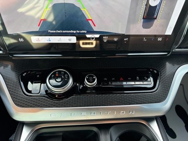 Photo of 2025 Dark Matter Gray Metallic Ford Expedition