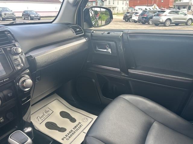 Photo of 2019 Nautical Blue Metallic Toyota 4Runner