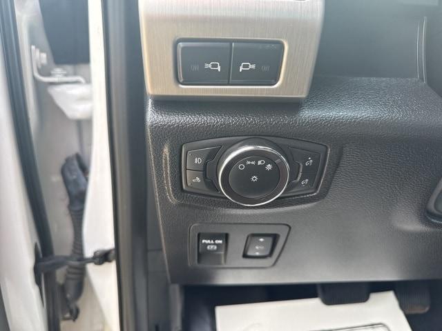 Photo of 2019 White Platinum Tri-Coat Metallic Ford F-150