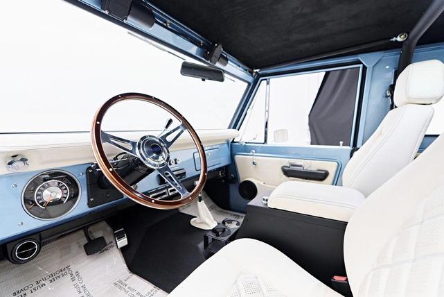 Photo of 1976 Brittany Blue Ford Bronco