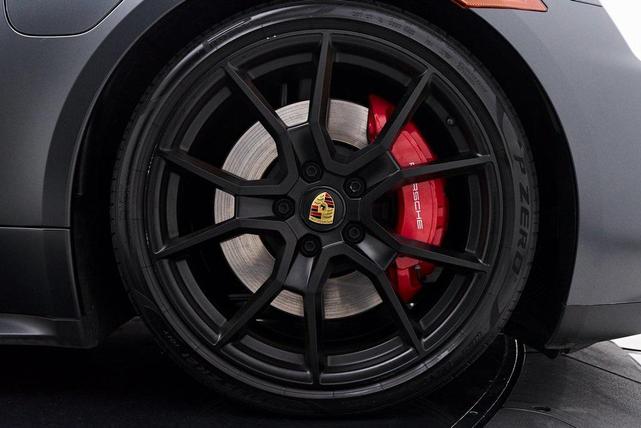 Photo of 2023  Porsche Taycan